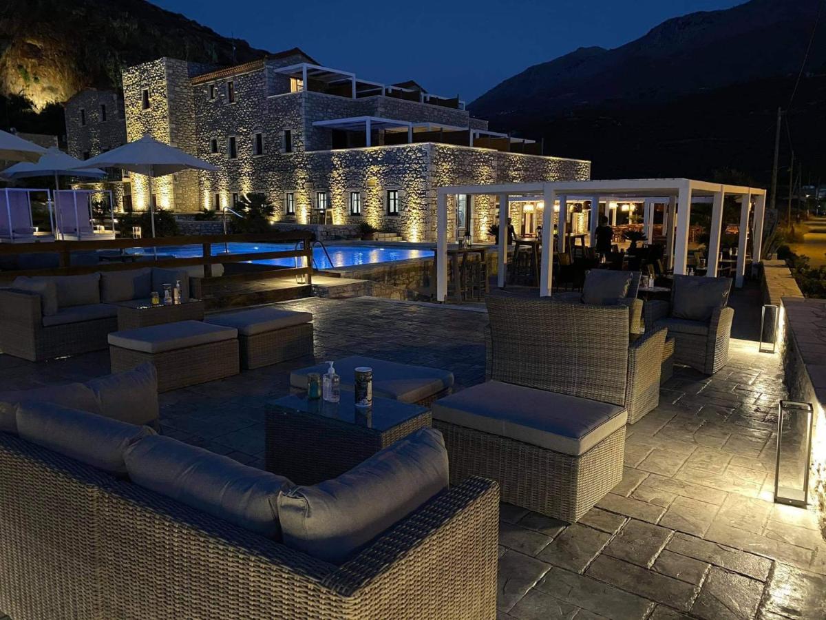 Itilo Traditional Hotel Neo Oitilo Exterior photo