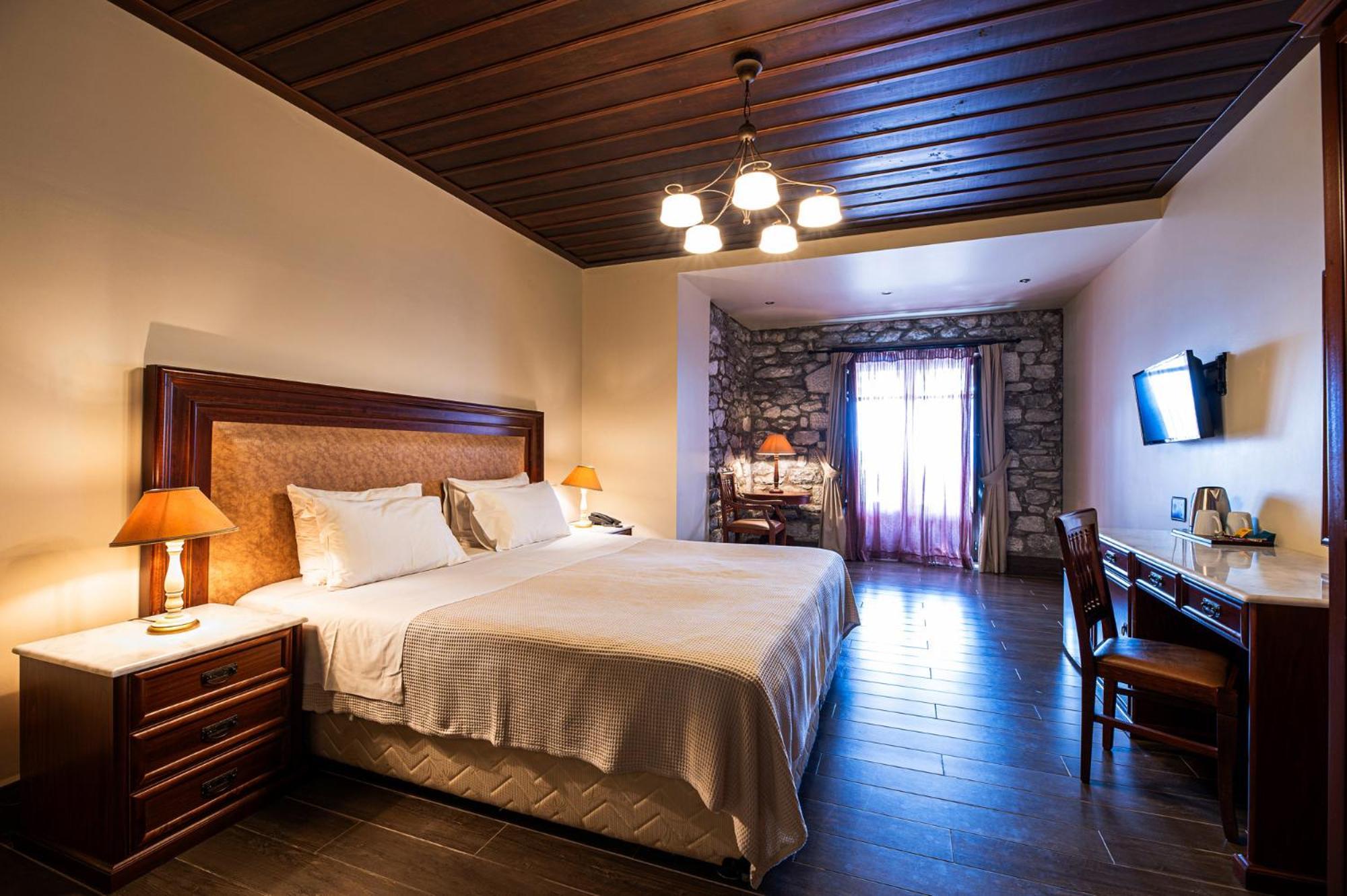 Itilo Traditional Hotel Neo Oitilo Exterior photo